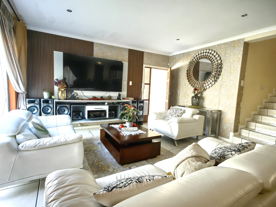 3 Bedroom Property for Sale in Boschdal North West